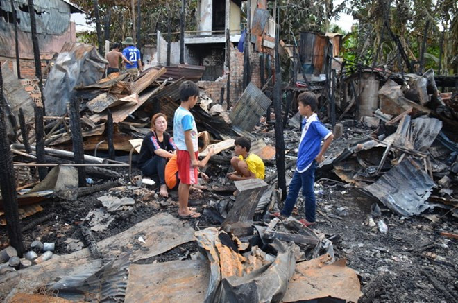Expats affected by Phnom Penh fire receive support ảnh 1