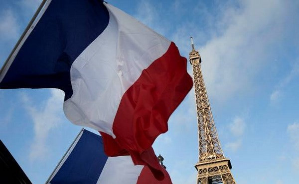 Greetings to French leaders on France’s National Day ảnh 1