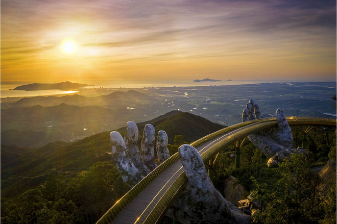 UK journalist dazzled by beauty of Ba Na Hills in Da Nang ảnh 3 UK journalist dazzled by beauty of Ba Na Hills in Da Nang ảnh 3