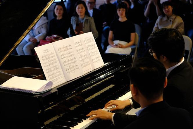 Da Lat festival: Classical music taken out of auditorium for first time ảnh 1