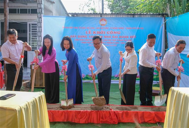 Can Tho builds 100 houses for poor, near-poor, needy households ảnh 1 Can Tho builds 100 houses for poor, near-poor, needy households ảnh 1