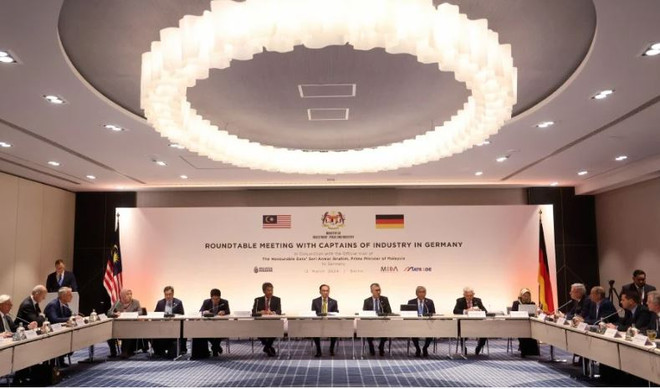 Malaysia attracts nearly 10 billion USD in potential investments from Germany ảnh 1