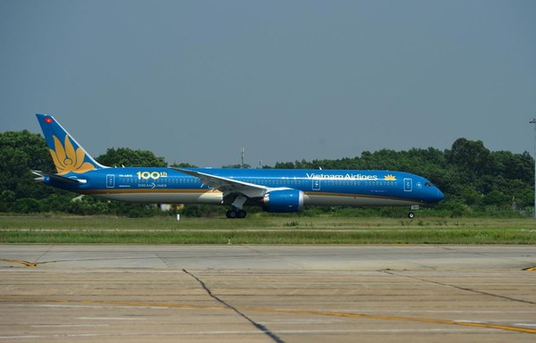 Noi Bai airport’s upgraded runway put into operation ảnh 1 Noi Bai airport’s upgraded runway put into operation ảnh 1