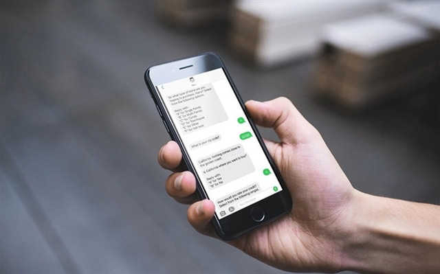 Banks again urge telecoms operators to cut SMS fees ảnh 1 Banks again urge telecoms operators to cut SMS fees ảnh 1