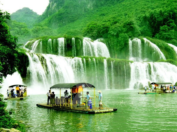 Vietnam, China discuss shared Ban Gioc Waterfall vicinity ảnh 1