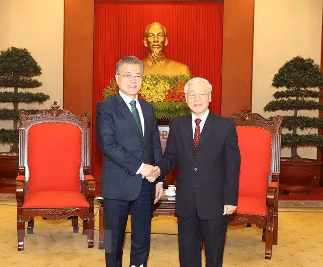 Party chief welcomes RoK President ảnh 1
