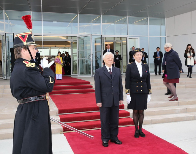 Party leader Nguyen Phu Trong begins official visit to France ảnh 1
