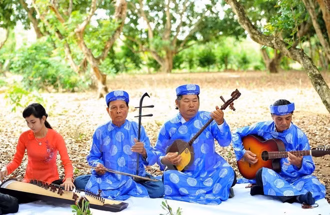 Binh Duong spends big to preserve “Don ca tai tu” art ảnh 1