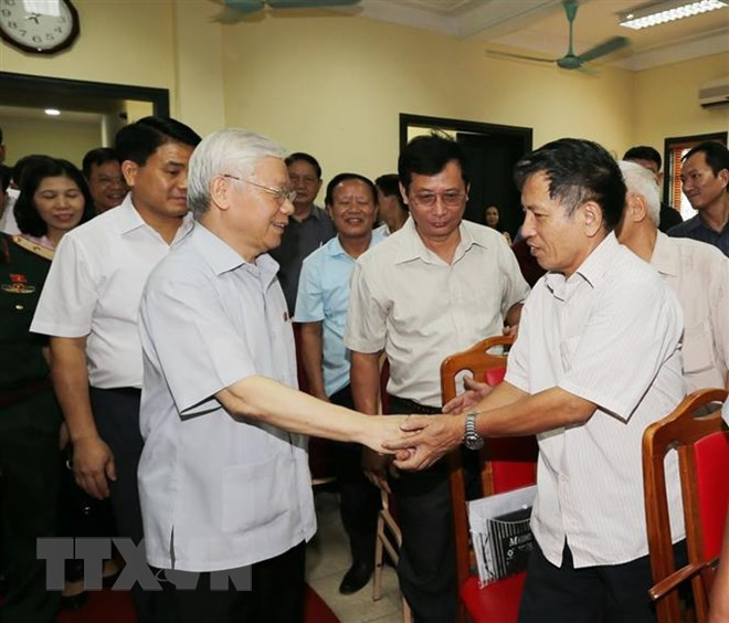Party chief highlights fight against corruption, wastefulness ảnh 1
