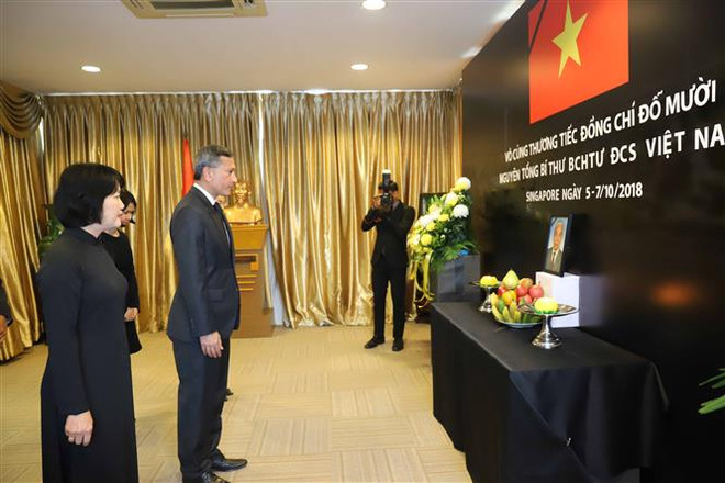 Vietnamese embassies open funeral books for former Party chief ảnh 2