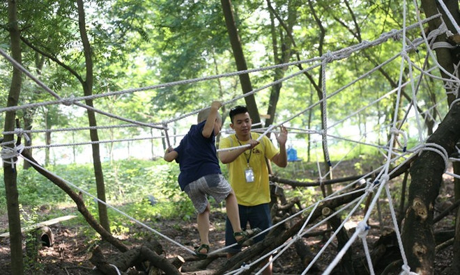 Children encouraged to join risky play ảnh 1