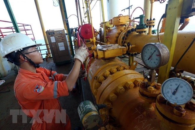 PetroVietnam enjoys thriving business thanks to crude oil price hike ảnh 1