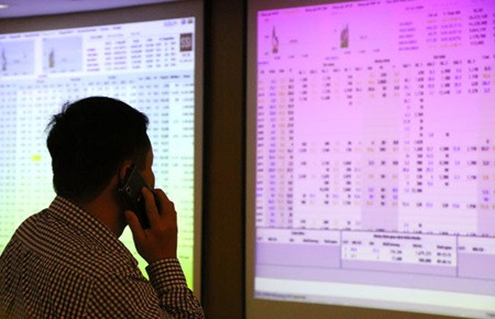 Real estate leads VN rebound ảnh 1