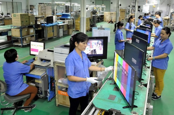 Over 99,000 workers sent abroad in 10 months ảnh 1