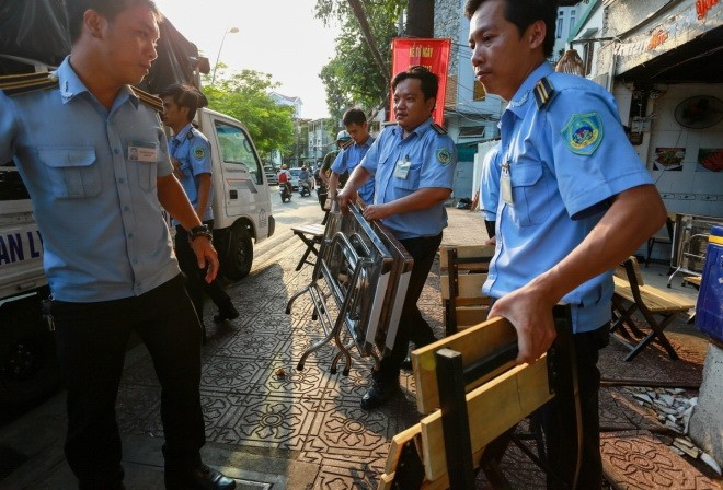 HCM City districts to submit plans to clear pavement by year-end ảnh 1 HCM City districts to submit plans to clear pavement by year-end ảnh 1