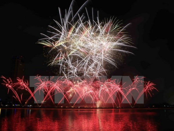 Nonstop events scheduled for Da Nang firework show ảnh 1 Nonstop events scheduled for Da Nang firework show ảnh 1