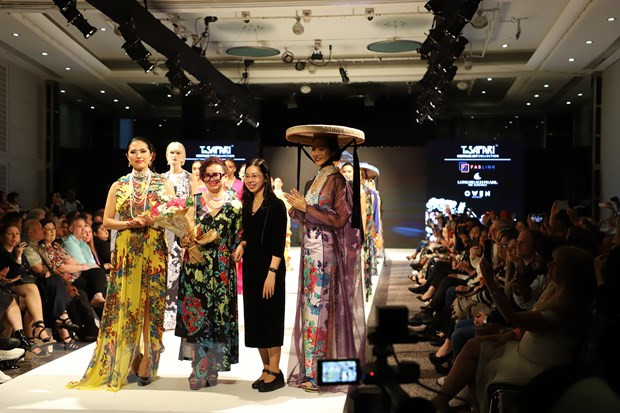 Vietnamese designer attracts attention at House of iKons Fashion Week 2023 ảnh 1 Vietnamese designer attracts attention at House of iKons Fashion Week 2023 ảnh 1