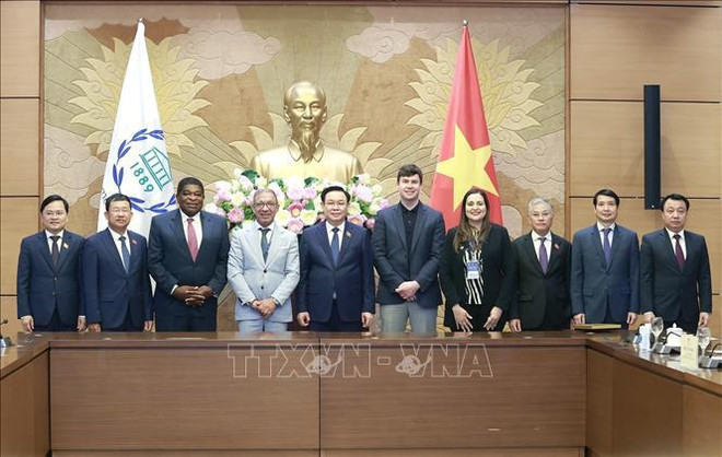 Top legislator welcomes leaders of Inter-Parliamentary Union ảnh 1 Top legislator welcomes leaders of Inter-Parliamentary Union ảnh 1