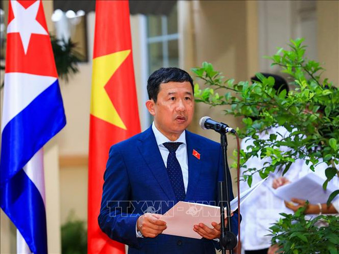 Cuban Embassy hosts ceremony marking leader Fidel Castro's first visit to Vietnam ảnh 2 Cuban Embassy hosts ceremony marking leader Fidel Castro's first visit to Vietnam ảnh 2