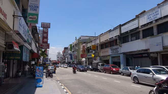 Malaysia looks towards higher-value manufacturing sector ảnh 1