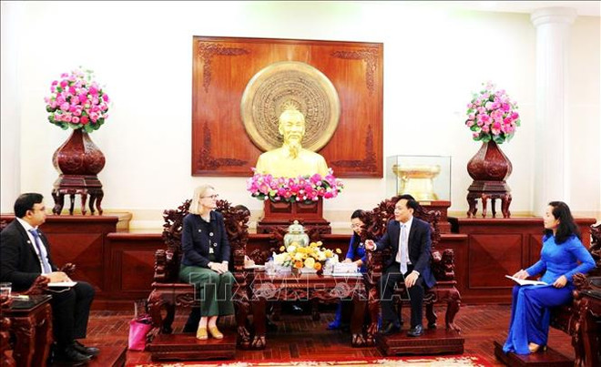 Can Tho, Australia discuss cooperation in education, hi-tech agriculture ảnh 1 Can Tho, Australia discuss cooperation in education, hi-tech agriculture ảnh 1