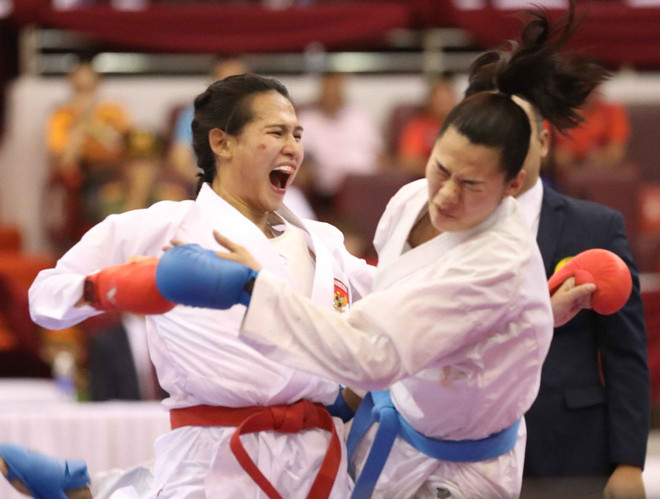 SEA Games 31: Vietnam secure another gold in women’s kumite team ảnh 1 SEA Games 31: Vietnam secure another gold in women’s kumite team ảnh 1