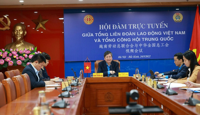Vietnam, China exchange experience in trade union activities ảnh 1 Vietnam, China exchange experience in trade union activities ảnh 1