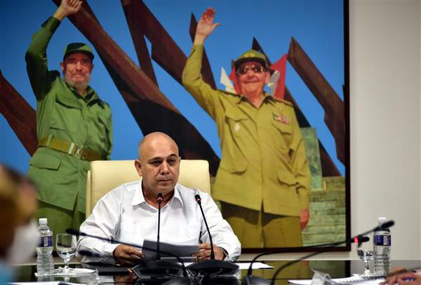 Vietnamese, Cuban Party officials hold talks ảnh 1 Vietnamese, Cuban Party officials hold talks ảnh 1