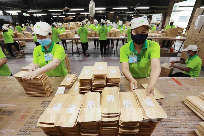 Wood sector regaining footing as orders turn around ảnh 2