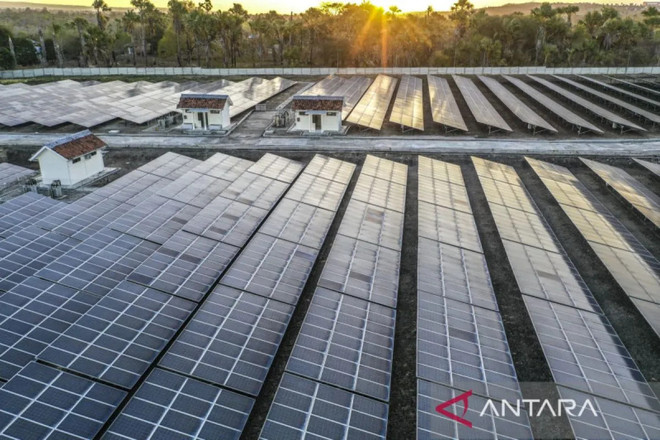 Indonesia plans to develop affordable new energy sources ảnh 1