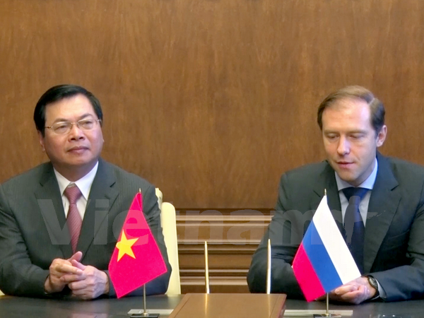 Vietnam, Russia sign protocol on industry cooperation ảnh 1 Vietnam, Russia sign protocol on industry cooperation ảnh 1