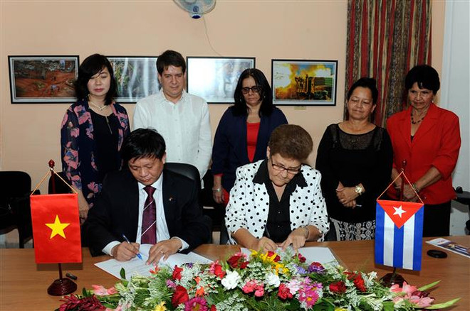 Vietnam, Cuba sign cooperation documents during Party chief’s visit ảnh 1 Vietnam, Cuba sign cooperation documents during Party chief’s visit ảnh 1