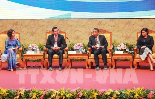 Female entrepreneurs share new business models at GMS discussion ảnh 1