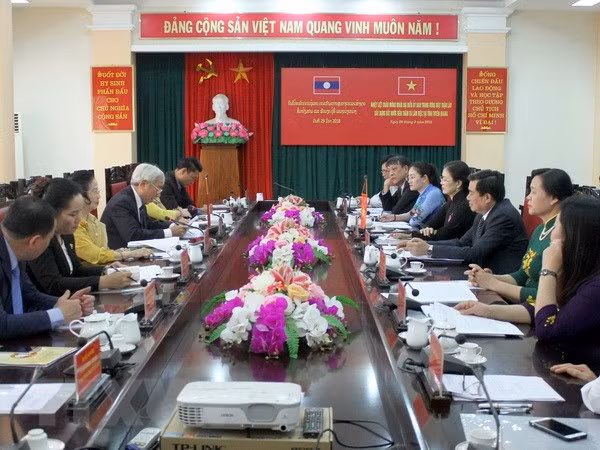 Tuyen Quang hosts Lao Front for National Construction officials ảnh 1