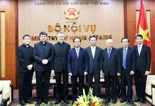 Deputy Minister of Home Affairs receives Holy See guest ảnh 2