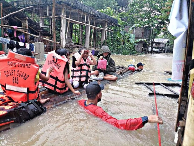 Sympathies offered to Philippines on heavy losses in tropical storm ảnh 1 Sympathies offered to Philippines on heavy losses in tropical storm ảnh 1
