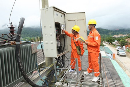 Experts eye sliding tax scale for power ảnh 1 Experts eye sliding tax scale for power ảnh 1