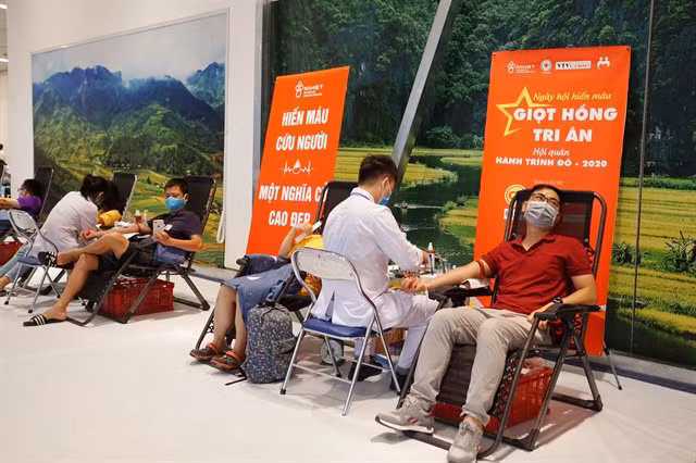 Red Journey draws thousands of blood donors in Hanoi ảnh 1