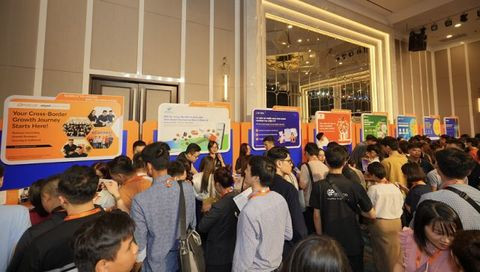 Conference seeks ways to help businesses promote online exports ảnh 1 Conference seeks ways to help businesses promote online exports ảnh 1