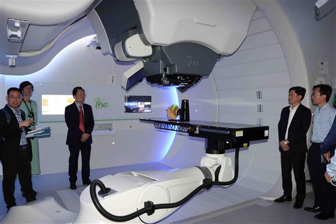 Central Military Hospital, Belgian hospitals strengthen cooperation in cancer treatment ảnh 1