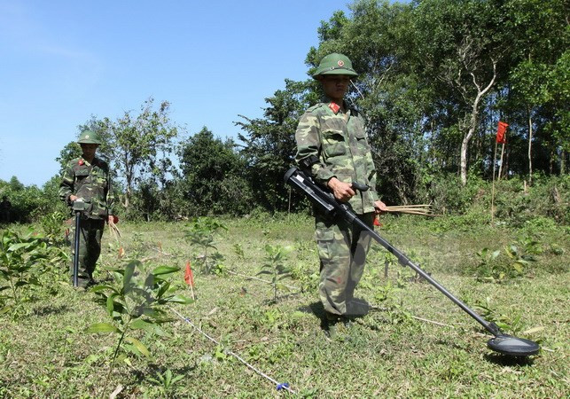 KOICA helps Vietnam recover from post-war bombs, mines ảnh 1