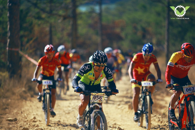 Int’l cycling championship kicks off in Da Lat ảnh 1
