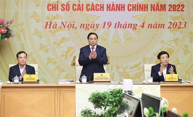 PM chairs meeting of Government’s Administrative Reform Steering Committee ảnh 1