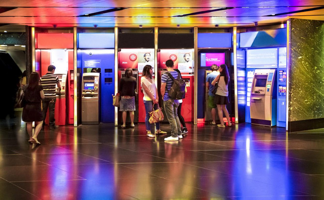 Customers in Singapore more satisfied with financial services: study ảnh 1