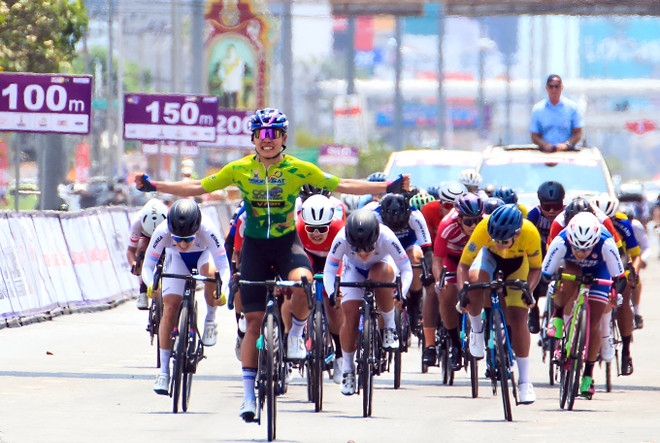 Vietnamese cyclist leads Tour of Thailand ảnh 1