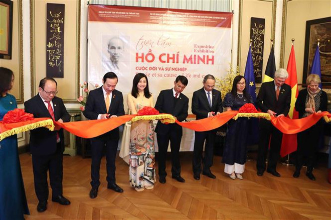 Exhibition on President Ho Chi Minh’s life, revolutionary career held in Belgium ảnh 1
