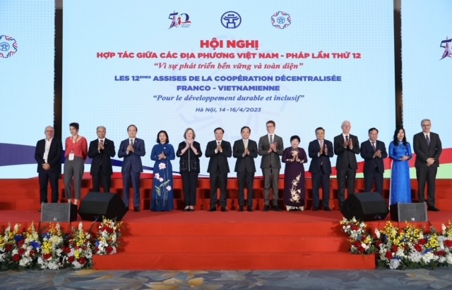 Vietnam facilitates operation of French investors: official ảnh 2