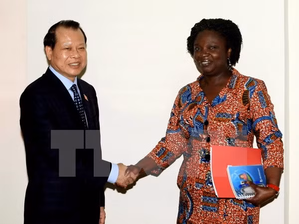 Deputy PM, WB official discuss national target programmes ảnh 1