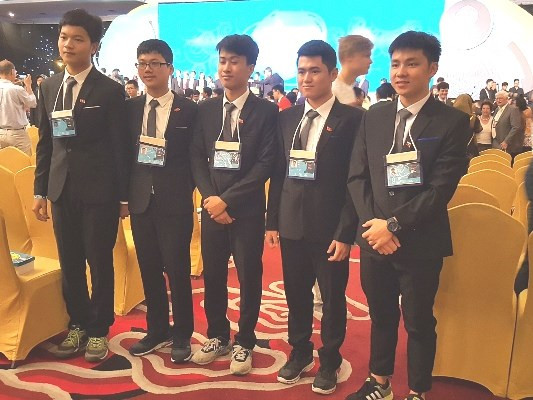 Vietnam grabs 4 golds, 1 silver at Int’l Physics Olympiad ảnh 1 Vietnam grabs 4 golds, 1 silver at Int’l Physics Olympiad ảnh 1