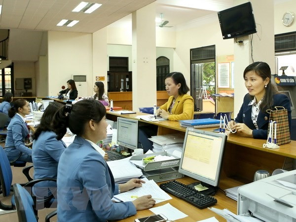 Government issues new resolution on improving national competitiveness ảnh 1